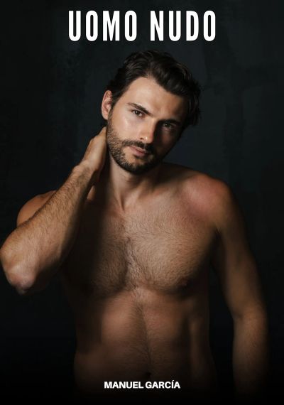 Uomo Nudo